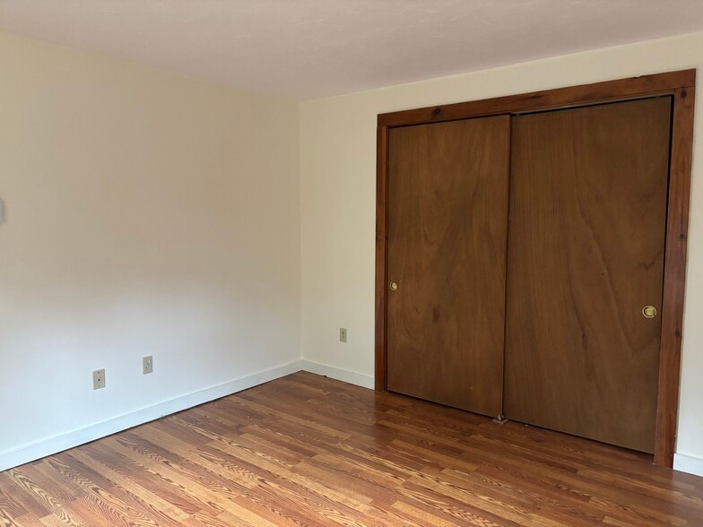 2nd Bedroom - 300 Falmouth Rd