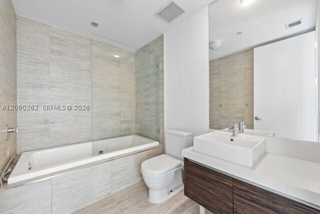 Building Photo - 1100 Biscayne Blvd
