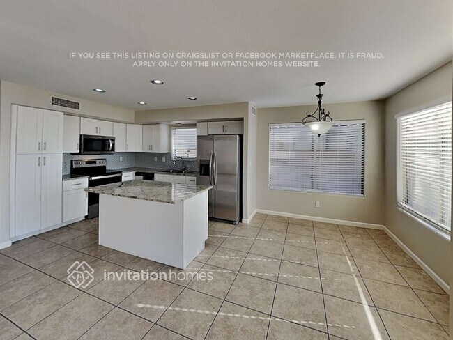 Building Photo - 12319 W Medlock Dr