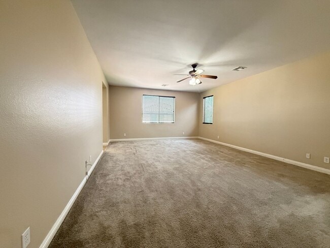 Building Photo - 116 Augusta Course Ave