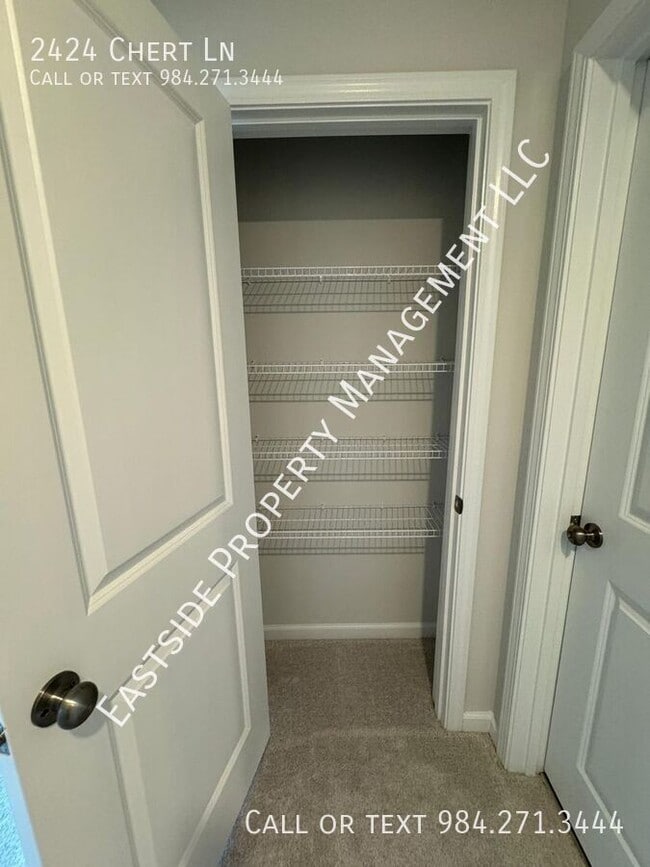 Building Photo - 2424 Chert Ln
