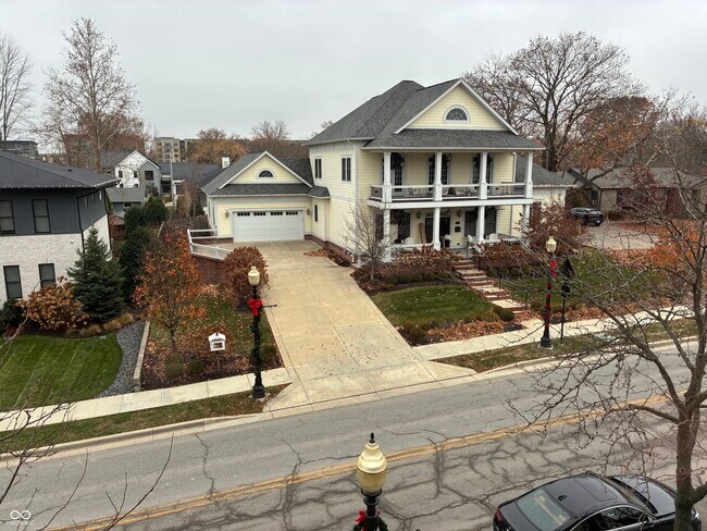 Building Photo - 420 W Main St