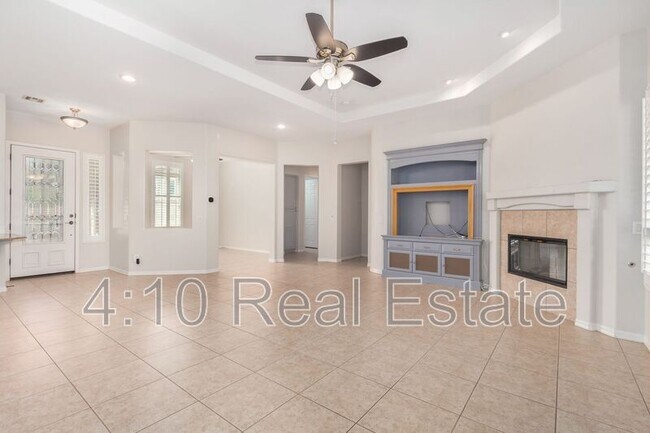 Building Photo - 4652 E Donato Dr