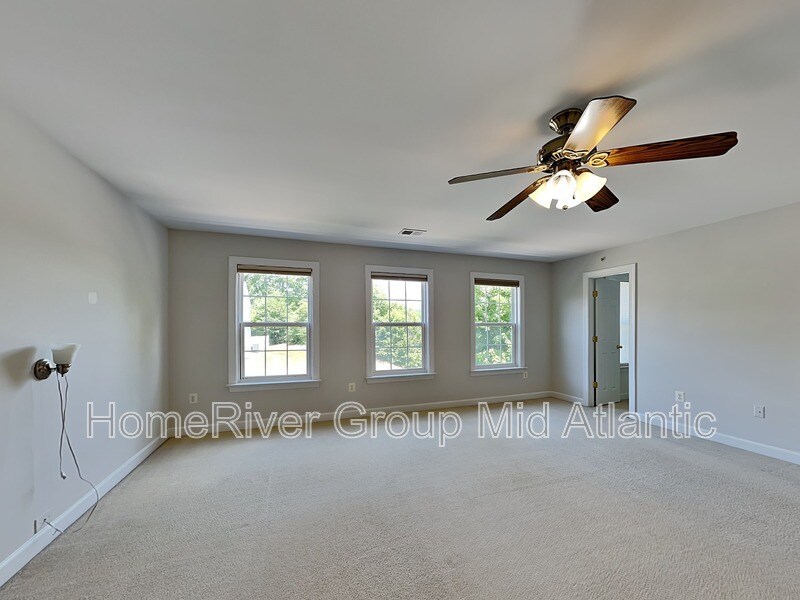 Building Photo - 16475 Kramer Estate Dr