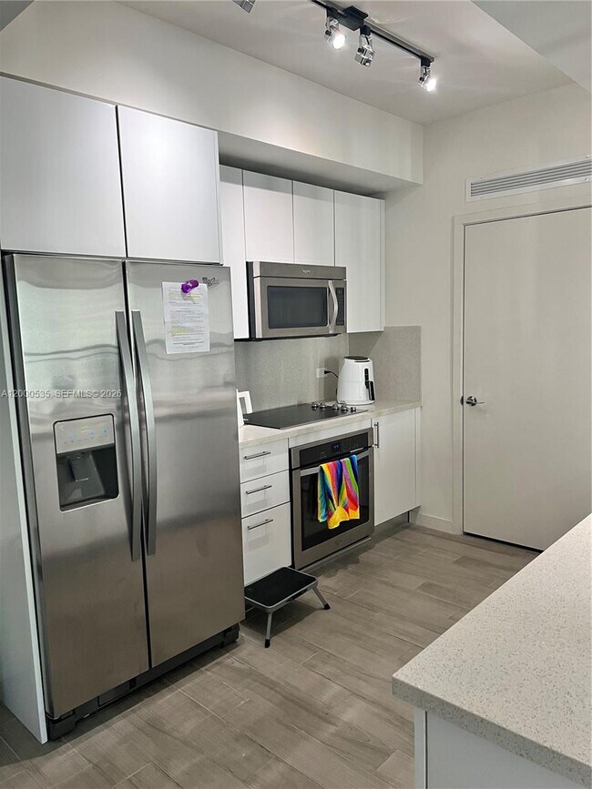 Building Photo - 999 SW 1st St