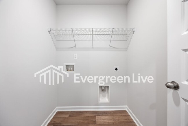 Building Photo - 1310 Willow Oaks Wy