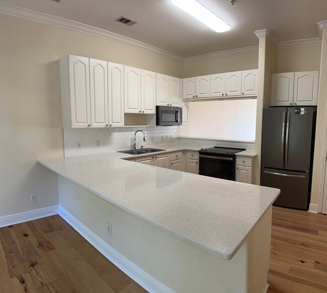 Building Photo - 56 Spires Ln