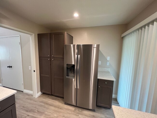 Building Photo - Very Updated Newport Home in Leisure Village