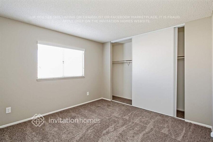 Building Photo - 23288 Lena St