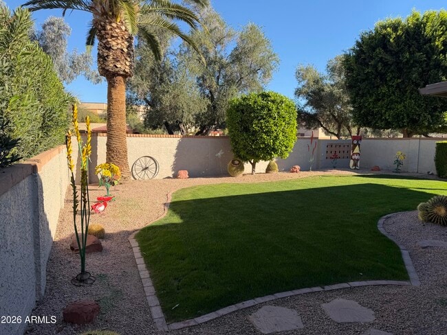 Building Photo - 8054 E Del Trigo