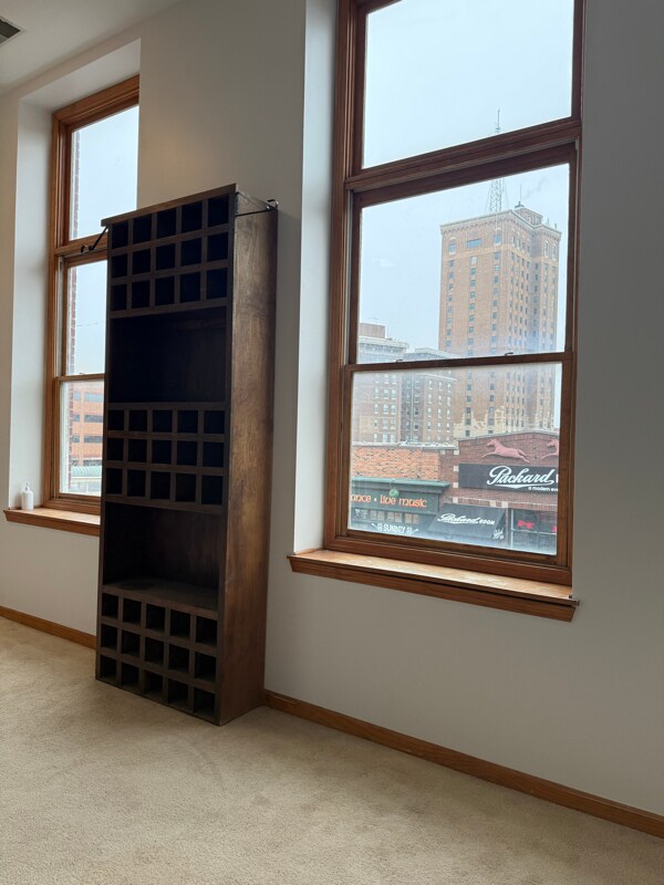 Building Photo - 31-33 W New York St