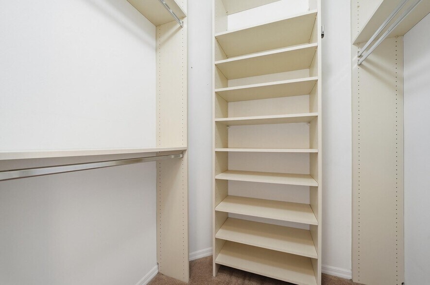 Building Photo - 3422 NW 110th Way