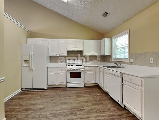 Building Photo - 1305 Carlysle Park Dr