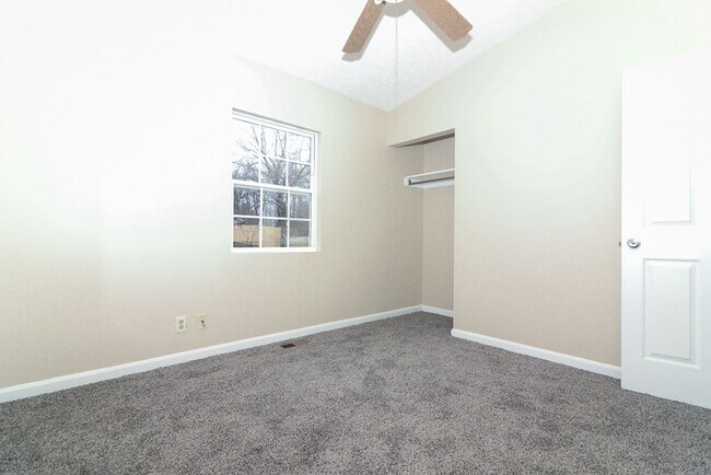 Building Photo - 407 Knox Ave