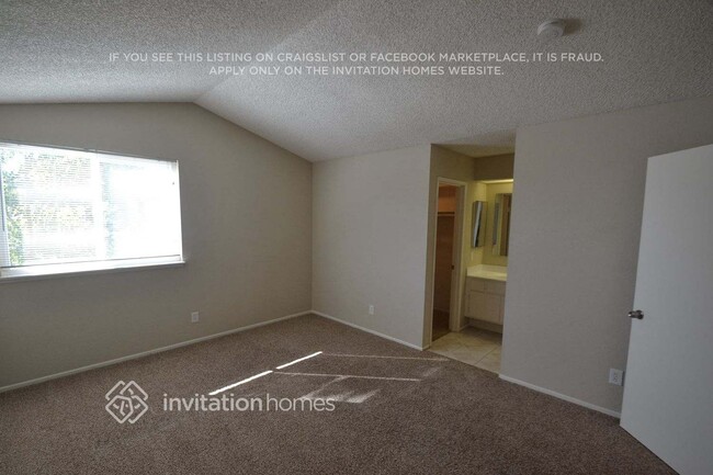 Building Photo - 11637 Warbler Way