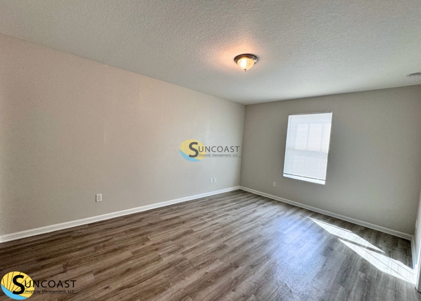 Building Photo - 8329 Homeport Ct