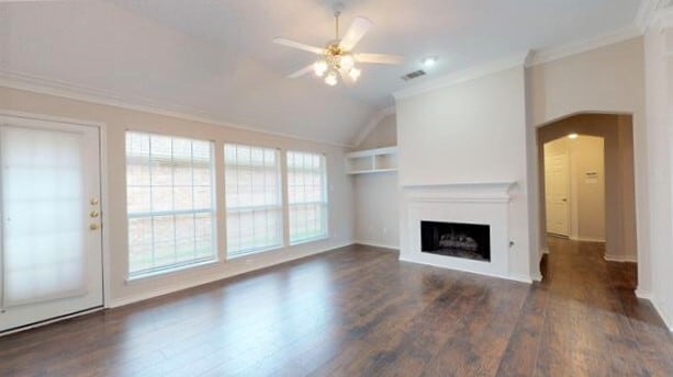 Building Photo - 402 Moss Hill Rd