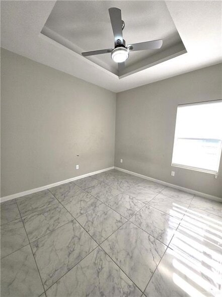 Building Photo - 1018 N Woodson Ave