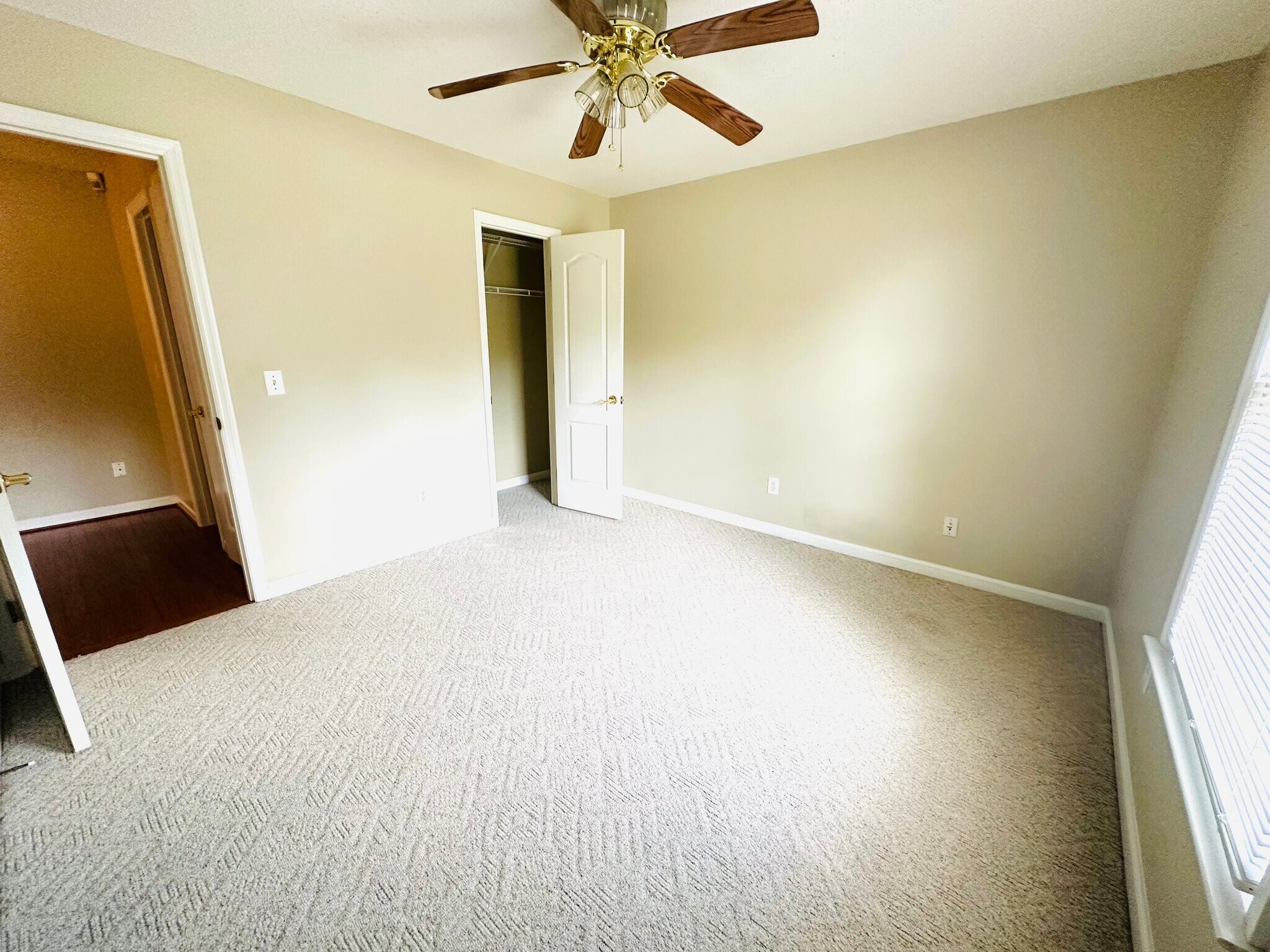 Building Photo - 101 Foxwatch Cir