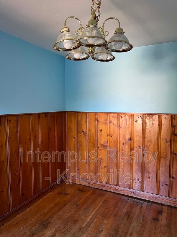 Building Photo - 304 Sarvis Dr