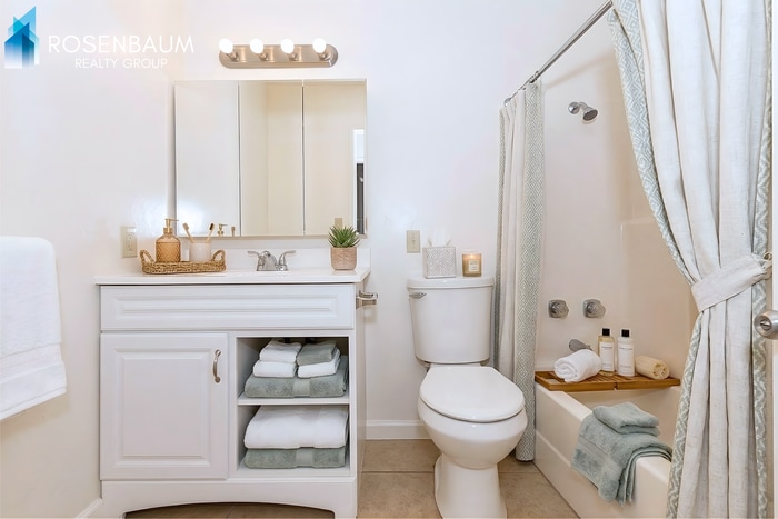 Building Photo - 8486 E Posse Cir