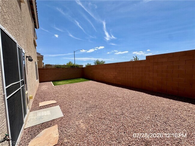 Building Photo - 6049 Thistle Meadow Ave