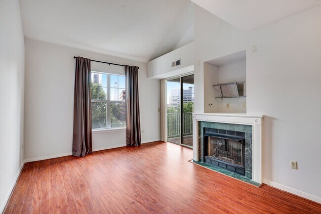 Building Photo - Ideally located near the Metro and Tysons ...
