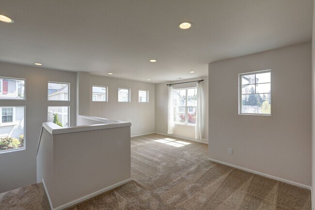 Building Photo - 4 Bedroom Home with Open Den, Living & Family Rooms – Space for Everyone