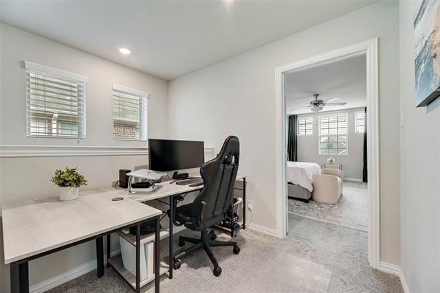 Building Photo - 3830 Norway Mews