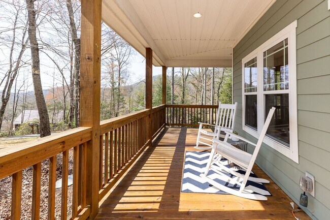 Building Photo - East AVL - Contemporary Farmhouse on Large Wooded Lot