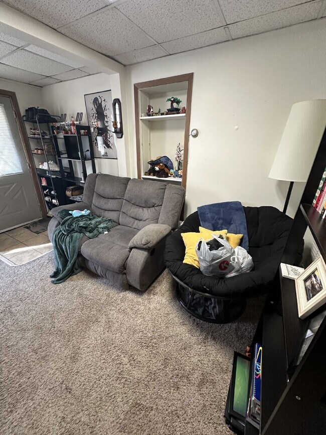 Building Photo - 1 bed 1 bath on Water St near UWEC!
