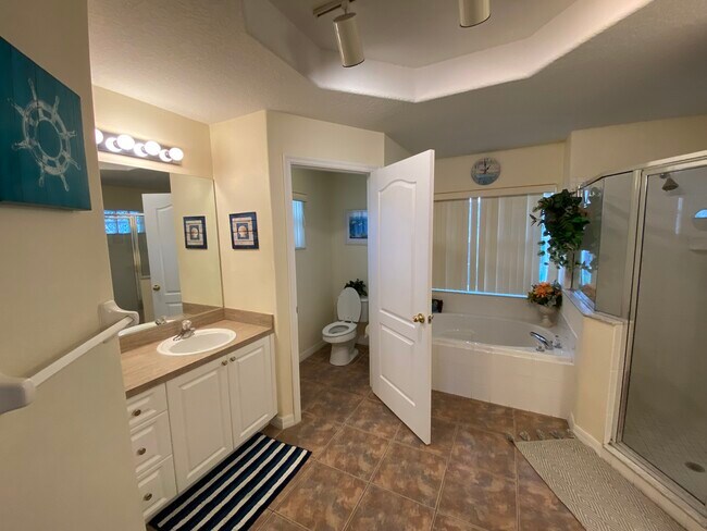 Building Photo - 562 Dolcetto Dr