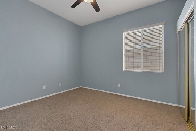 Building Photo - 417 Carlton Kay Pl