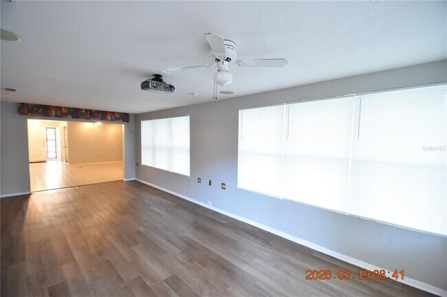 Building Photo - 2562 Redwood Way