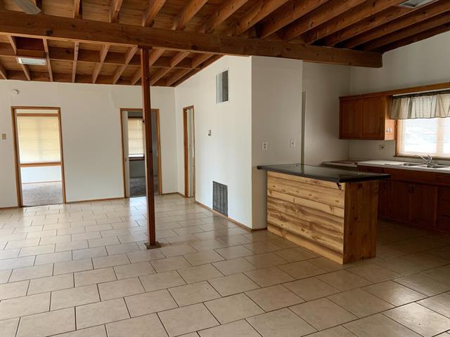 Building Photo - 758 E N 10th St