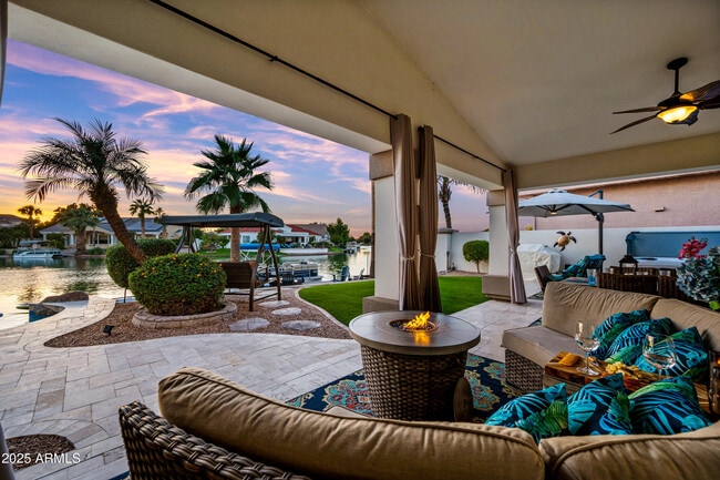 Building Photo - 1817 E Willow Tree Ct