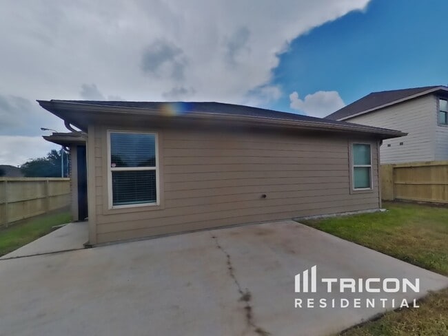 Building Photo - 1423 Evermore Manor Ln