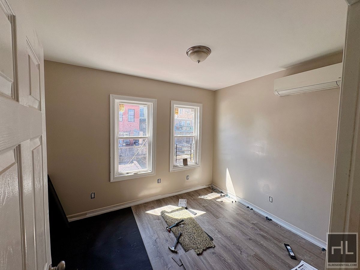 Building Photo - GARFIELD STREET, BRONX