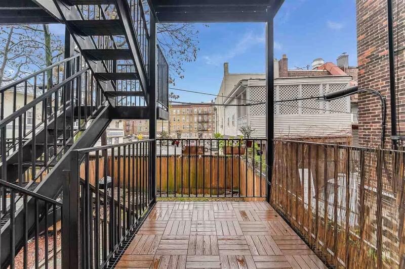 Building Photo - 4508 Brown St