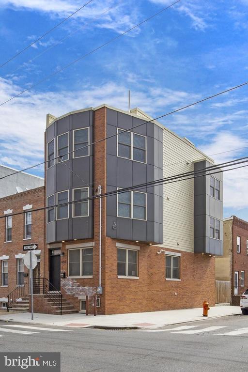 Building Photo - 1259 S 19th St