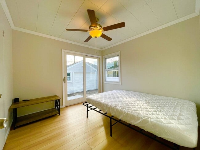 Building Photo - 278 Devonshire Dr