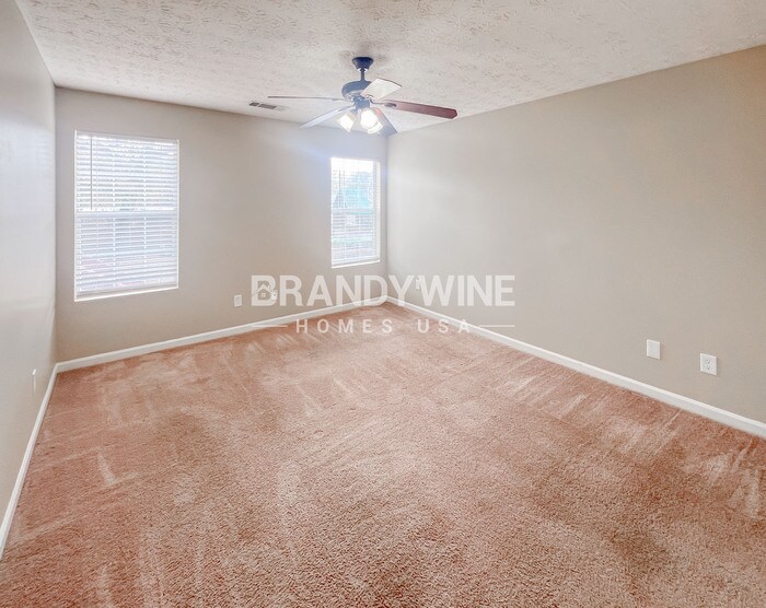 Building Photo - 371 Walker Dr