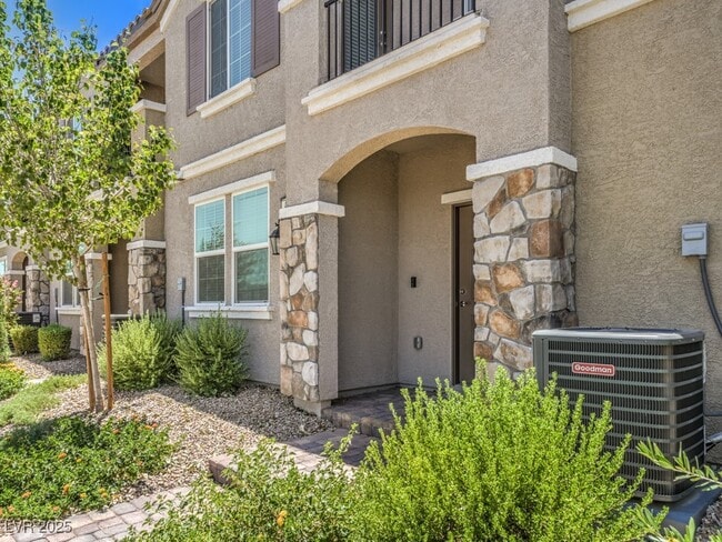 Building Photo - 462 Ylang Pl