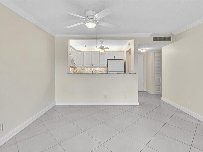 Building Photo - 1421 S Ocean Blvd