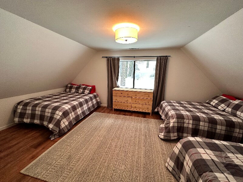 Building Photo - 12830 Skislope Way