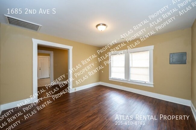 Building Photo - 1685 2nd Ave S