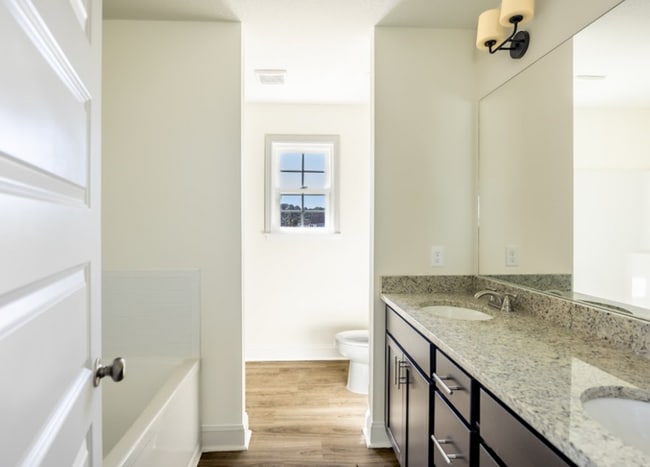 Building Photo - 128 Enclave Ct