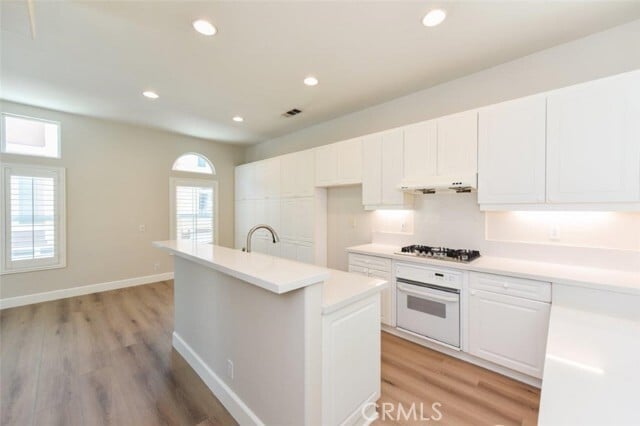 Building Photo - 12 Palagonia Aisle