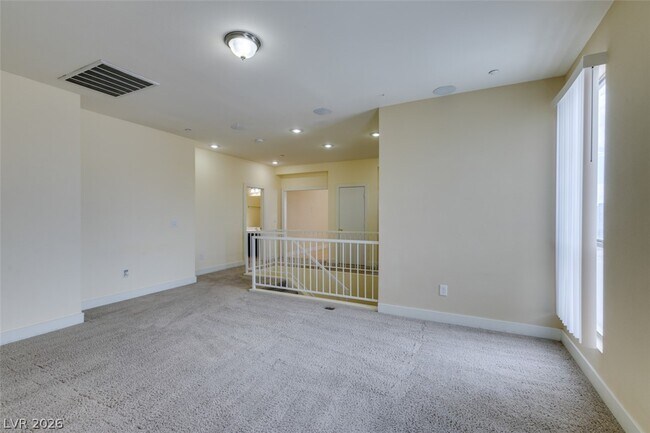 Building Photo - 228 Frapuccino Ave