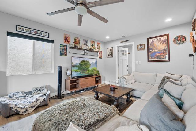 Building Photo - 3516 Las Vegas Dr